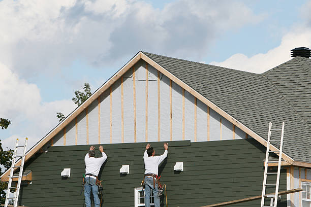 Professional Siding Contractor technician working in Boykins, VA